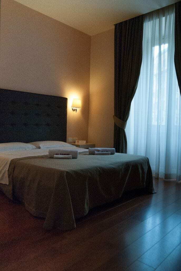Elle Cavour Guest House Рим Екстер'єр фото
