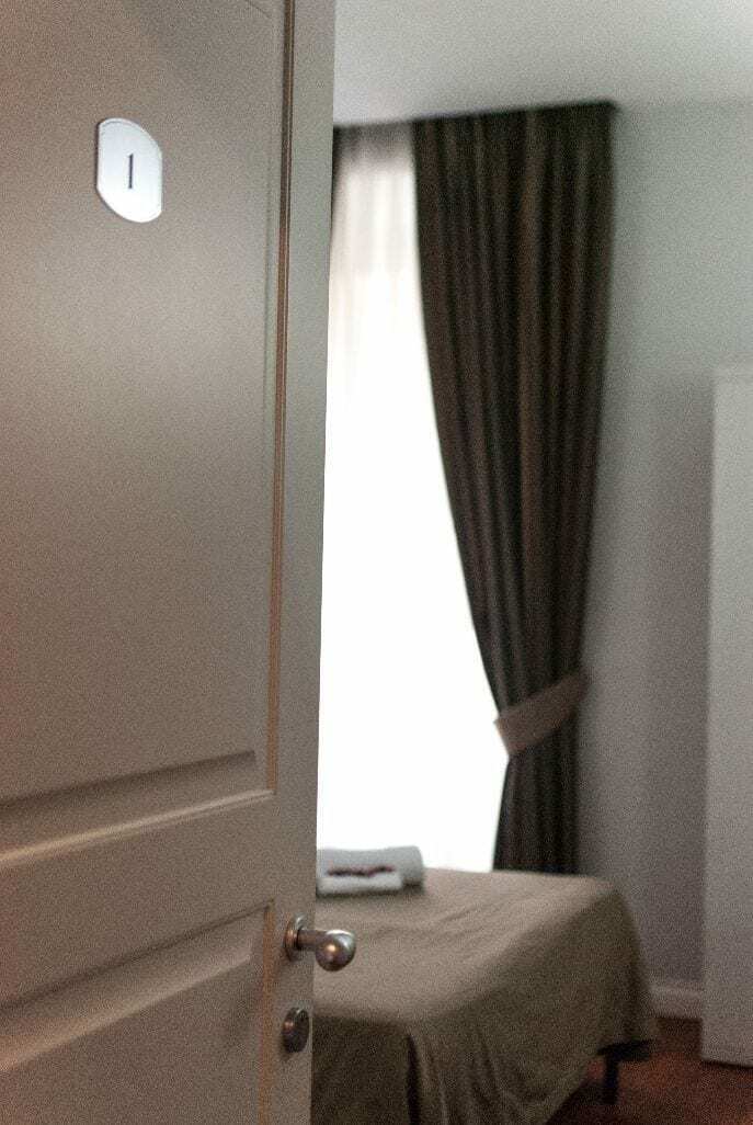 Elle Cavour Guest House Рим Екстер'єр фото