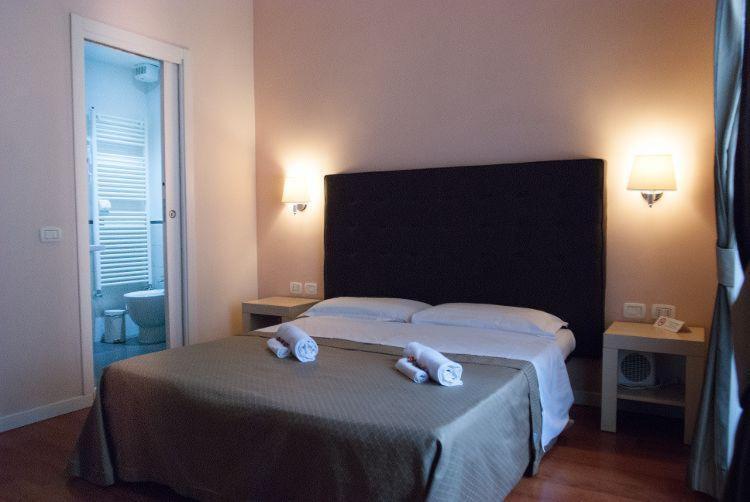 Elle Cavour Guest House Рим Екстер'єр фото
