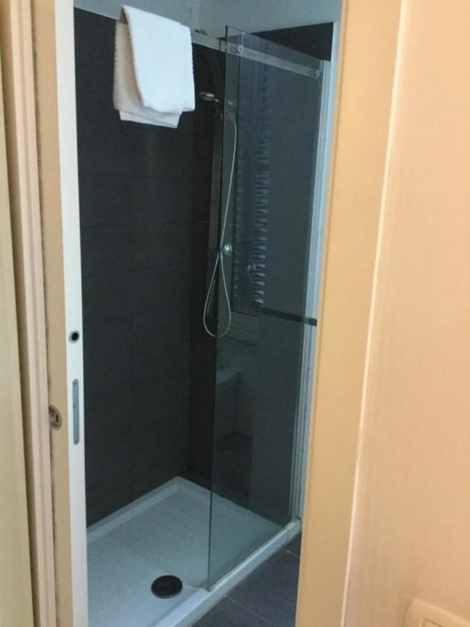 Elle Cavour Guest House Рим Екстер'єр фото